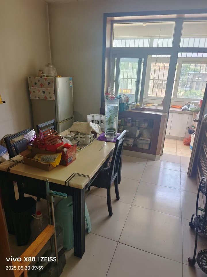 山东省济南市平阴县五岭路东侧 1号楼东二单元三层东户（附无证地下室一间）（不动产权证号：平阴20190000062）