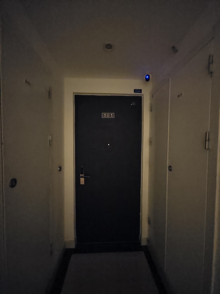 济南市历下区兴港路8号万科华艺金域华府11号楼1-101住宅不动产