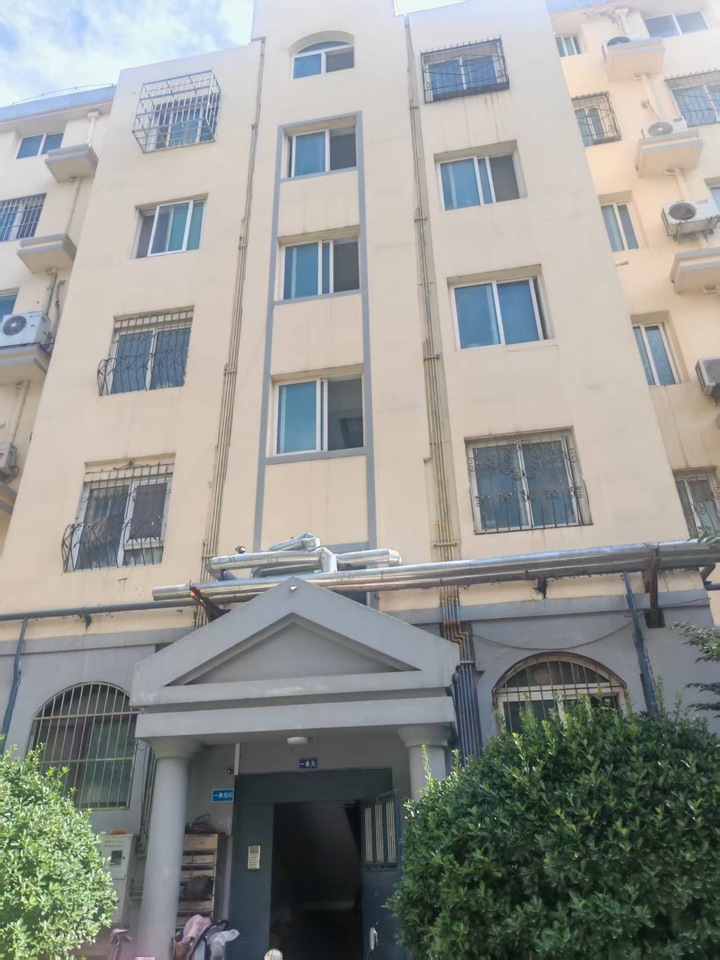 济南市历下区历山路64号绿景嘉园A区4号楼1-602房产及4号楼10801地下室