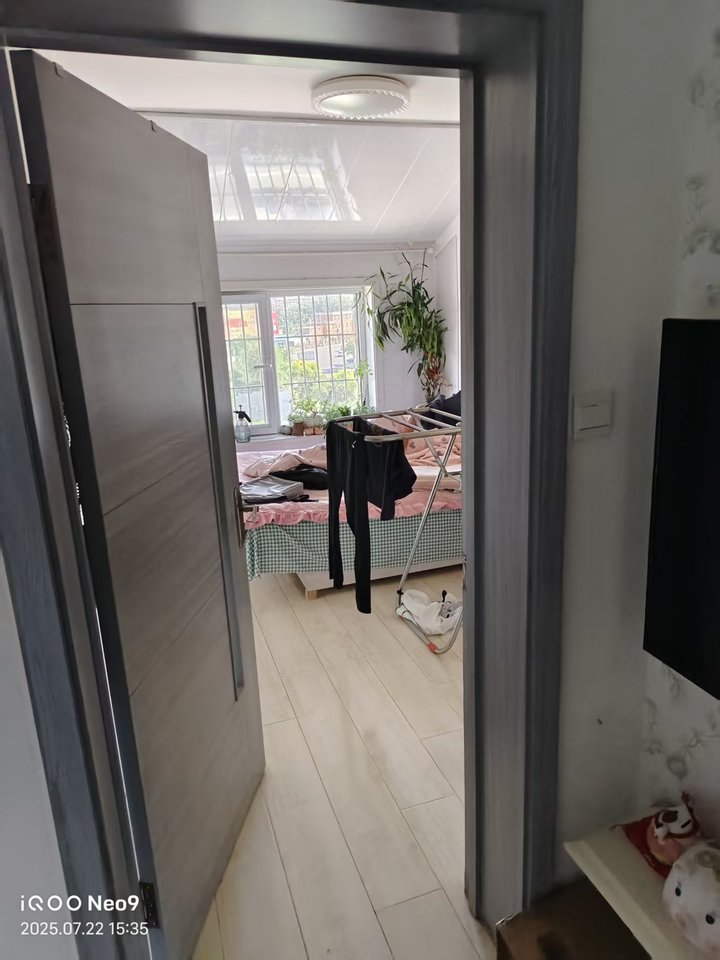 山东省济南市平阴县五岭路林水巷19号楼3-402（权证号为平城03838）房产