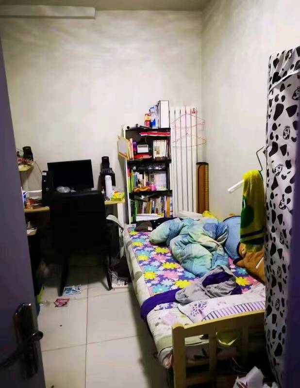 济南市槐荫区明星小区4号楼2-202